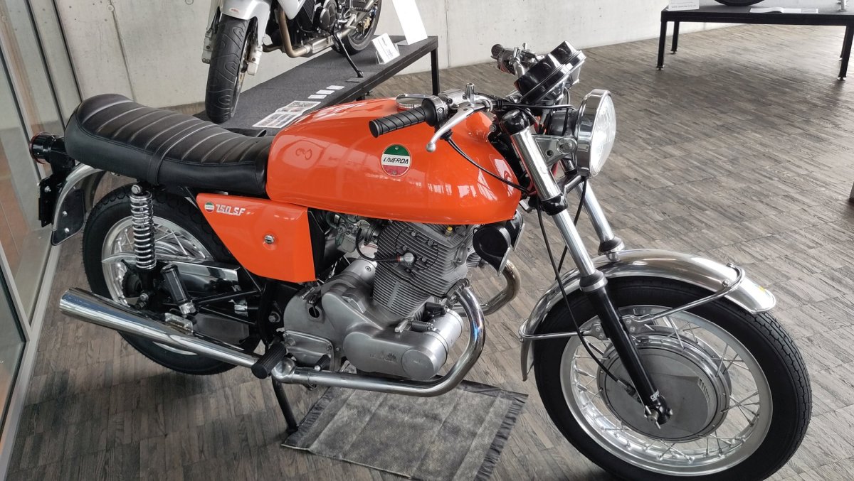 750_orange_2.jpg